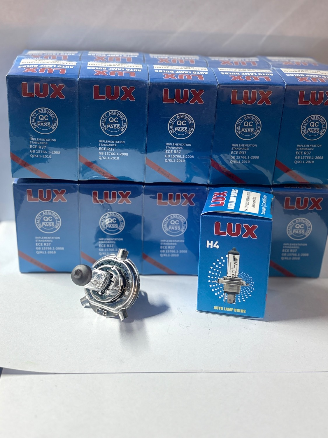 لامپ سه خارH4 100W
